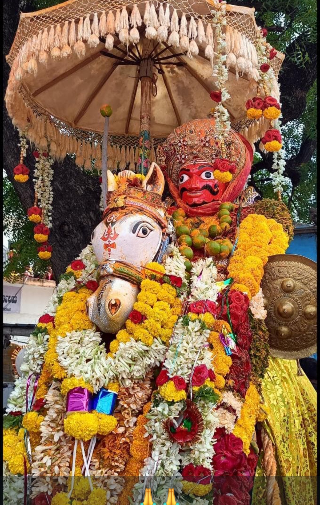 ಉತ್ಸವದಲ್ಲಿ ಶೃಂಗಾರಗೊಂಡ  ಮಲ್ಲಯ್ಯನ ಬಂಡಿ