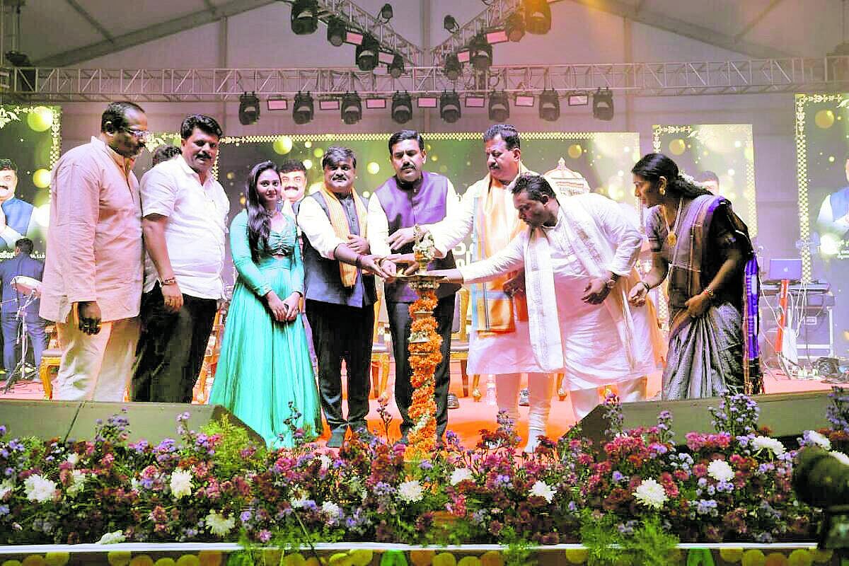 ಬ್ಯಾಟರಾಯನಪುರ: ಯುವ ದಸರಾ ಉದ್ಘಾಟಿಸಿದ ಬಿ.ವೈ.ವಿಜಯೇಂದ್ರ