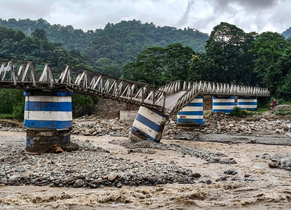 ಡಾರ್ಜಿಲಿಂಗ್‌ನಲ್ಲಿ ಭೂಕುಸಿತ, ಪ್ರವಾಹ: ಮೃತರ ಸಂಖ್ಯೆ 28ಕ್ಕೆ ಏರಿಕೆ