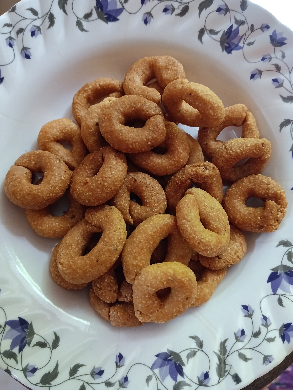 ರೆಸಿಪಿ | ಟೀ, ಕಾಫಿ ಜೊತೆ ಕರುಂ ಕುರುಂ ಕೋಡುಬಳೆ: ಮನೆಯಲ್ಲಿ ಹೀಗೆ ಮಾಡಿಕೊಳ್ಳಿ