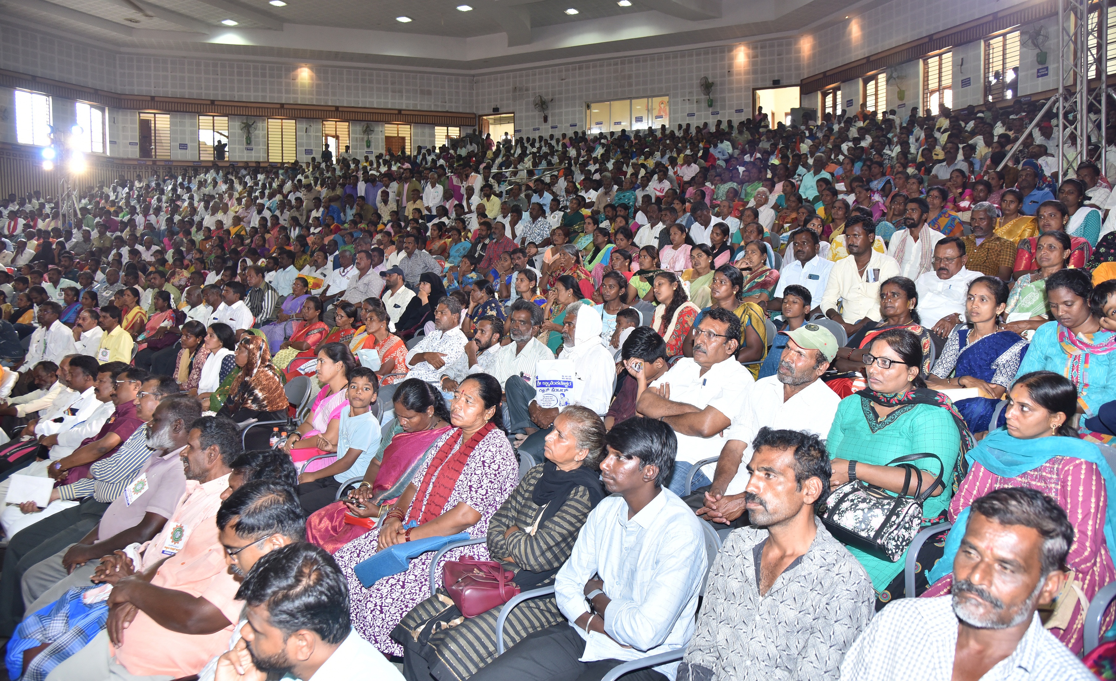 ಕಾರ್ಯಕ್ರಮದಲ್ಲಿ ಭಾಗವಹಿಸಿದ್ದ ಕಾರ್ಮಿಕರು