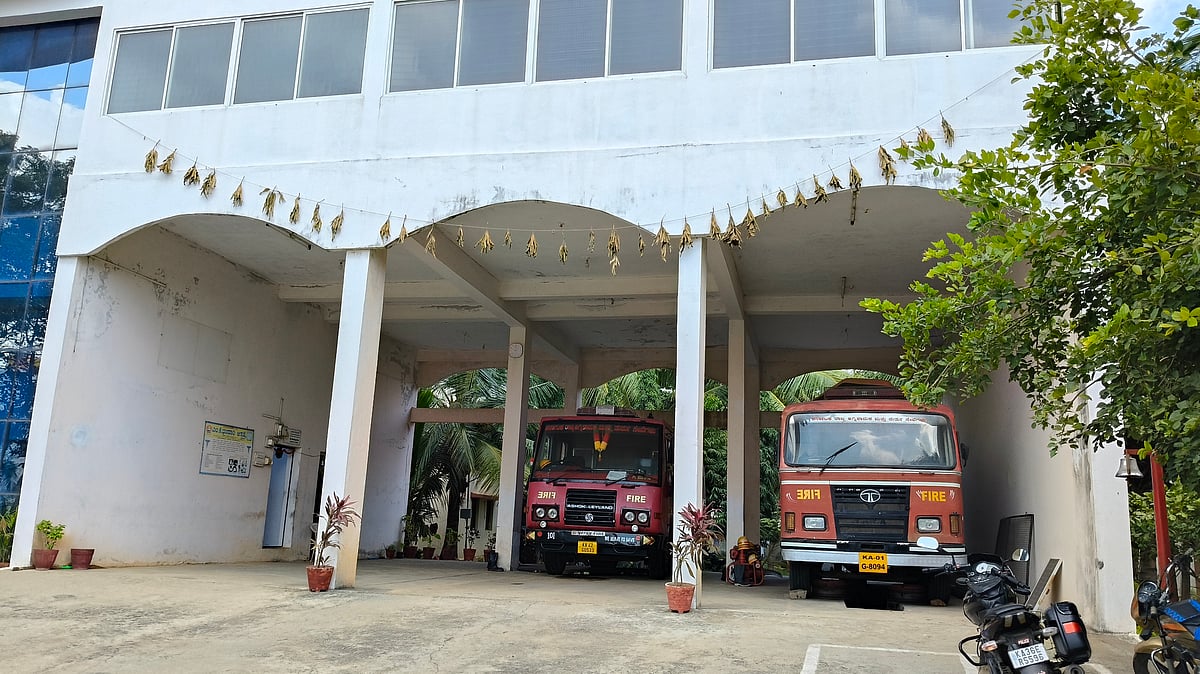 ಲಿಂಗಸುಗೂರು: ಬೆಂಕಿ ನಂದಿಸಲು ವಾಹನದ ಕೊರತೆ