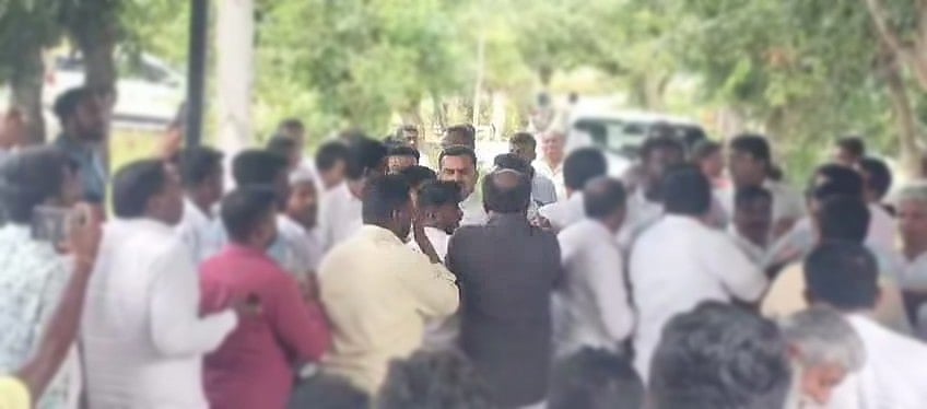 ಜಮೀನು ವಿಚಾರ: ಎರಡು ಗುಂಪುಗಳ ನಡುವೆ ಗಲಾಟೆ