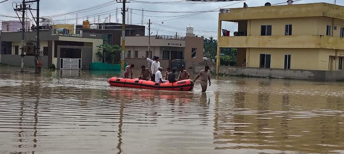 Karnataka Rains | ಭಾರಿ ಮಳೆ: ಕೆರೆಗಳು ಕೋಡಿ, ಬೆಳೆ ಹಾನಿ