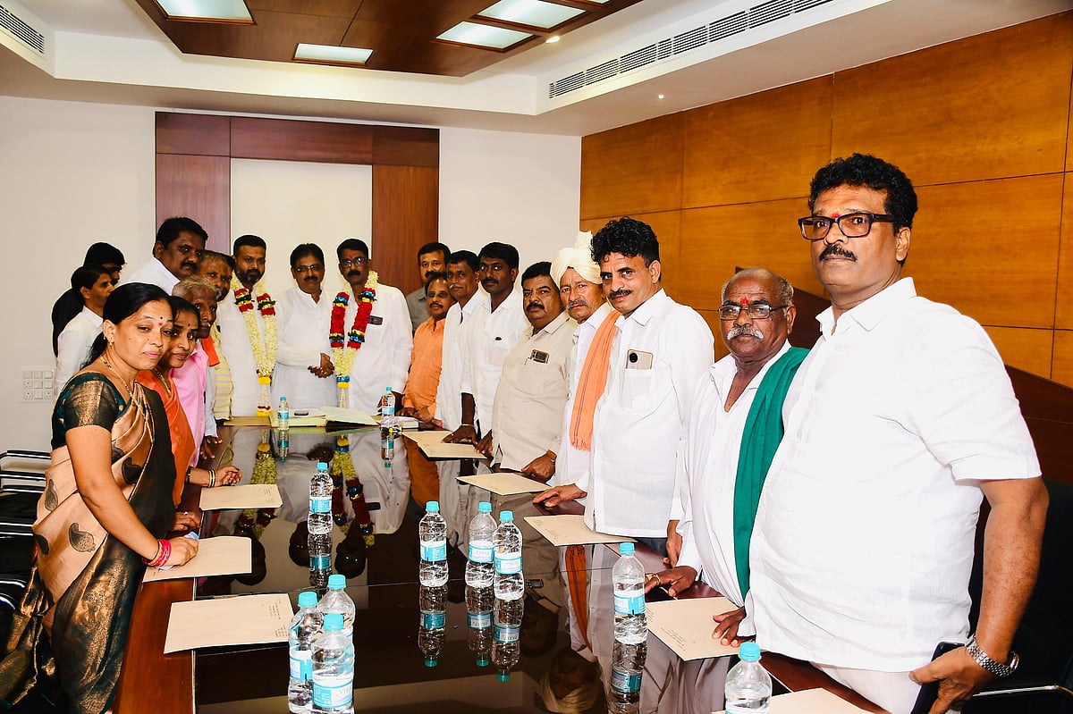 ಮಲಪ್ರಭಾ ಸಹಕಾರ ಸಕ್ಕರೆ ಕಾರ್ಖಾನೆ ಅಧ್ಯಕ್ಷರಾಗಿ ಚನ್ನರಾಜ ಹಟ್ಟಿಹೊಳಿ ಆಯ್ಕೆ