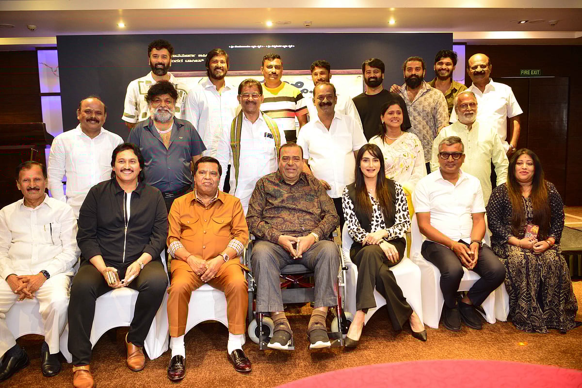 'ಸರ್ಕಾರಿ ನ್ಯಾಯಬೆಲೆ ಅಂಗಡಿ’ಯಲ್ಲಿ ಶಿವರಾಮೇಗೌಡ 