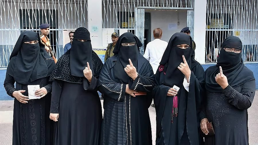 Bihar Polls|ಪರ್ದಾ ಧರಿಸುವವರ ಗುರುತು ಪರಿಶೀಲನೆ:ಅಂಗನವಾಡಿ ಕಾರ್ಯಕರ್ತೆಯರ ನೆರವು