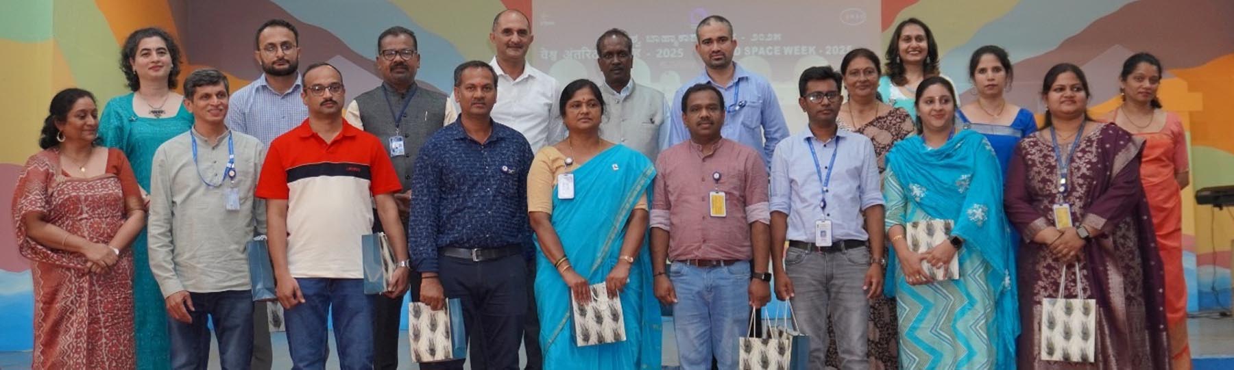 ಕಾರ್ಯಕ್ರಮದಲ್ಲಿ ಪಾಲ್ಗೊಂಡಿದ್ದ ಯುವ ವಿಜ್ಞಾನಿಗಳು