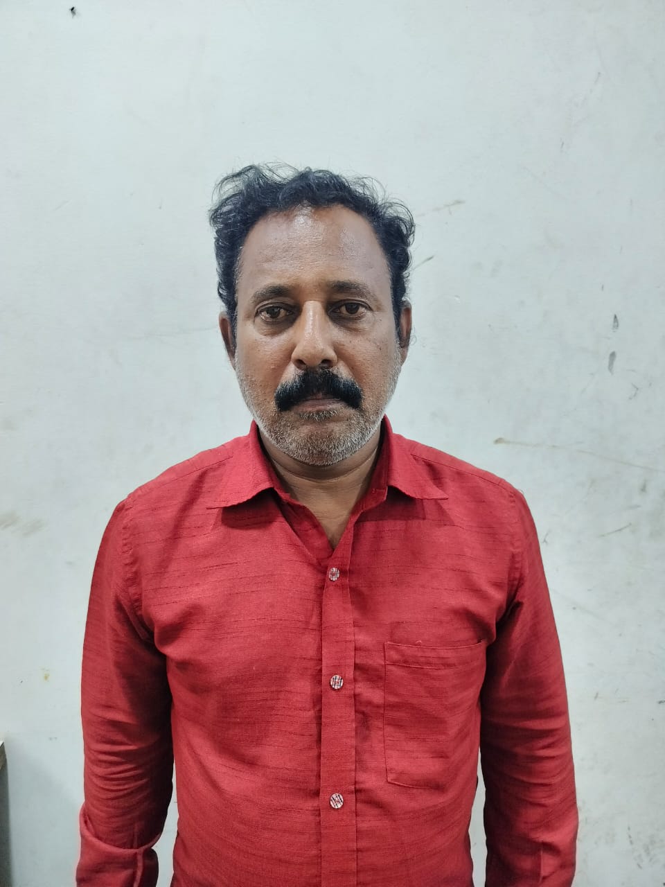 ಶ್ರೀನಿವಾಸಗೌಡ 