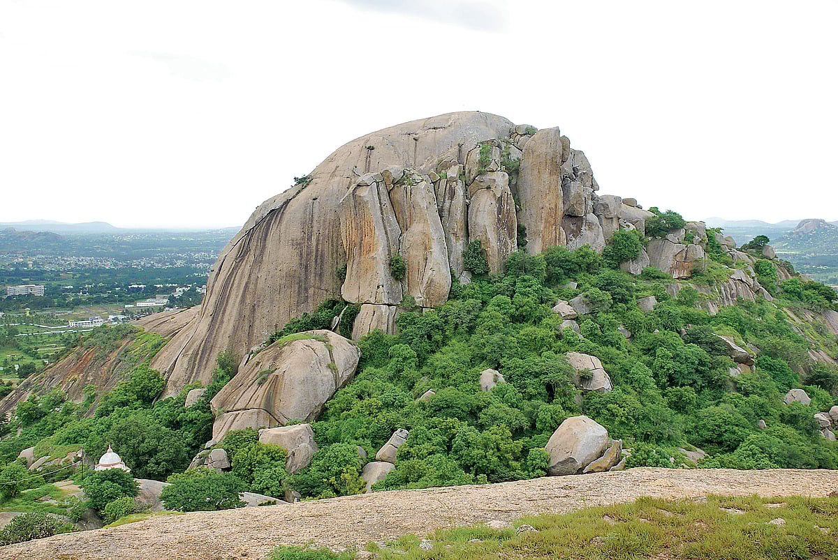 ಶೋಲೆ ನೆನಪಿನ ಅಟ್ಟ... ರಾಮದೇವರ ಬೆಟ್ಟ...