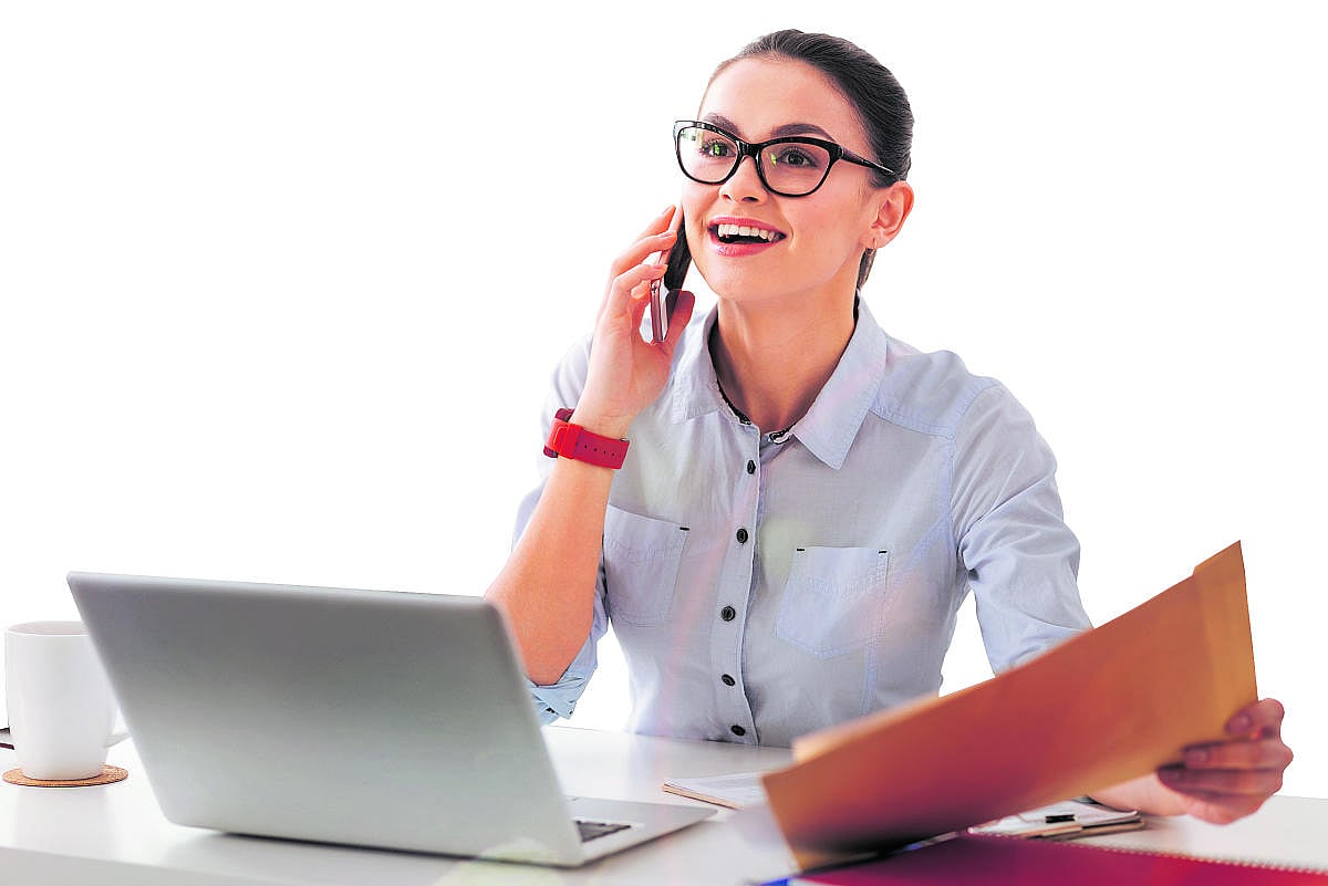 ಪತ್ರಿಕೋದ್ಯಮದಲ್ಲಿ ಪದವಿ ಪಡೆದವರಿಗೆ ಪ್ರಸಾರ ಭಾರತಿಯಲ್ಲಿ  ಉದ್ಯೋಗಾವಕಾಶ