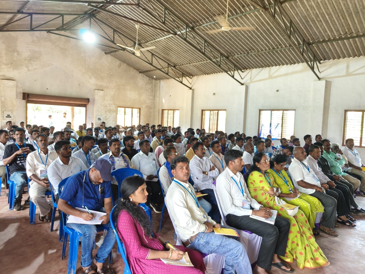ಆಲ್ದೂರು ಪಟ್ಟಣದ ಅಂಬೇಡ್ಕರ್ ಭವನದಲ್ಲಿ ‘ಬಹುಜನರ ಇತಿಹಾಸ ಅಧ್ಯಯನ ಕಾರ್ಯಾಗಾರ’ ಭಾನುವಾರ ನಡೆಯಿತು