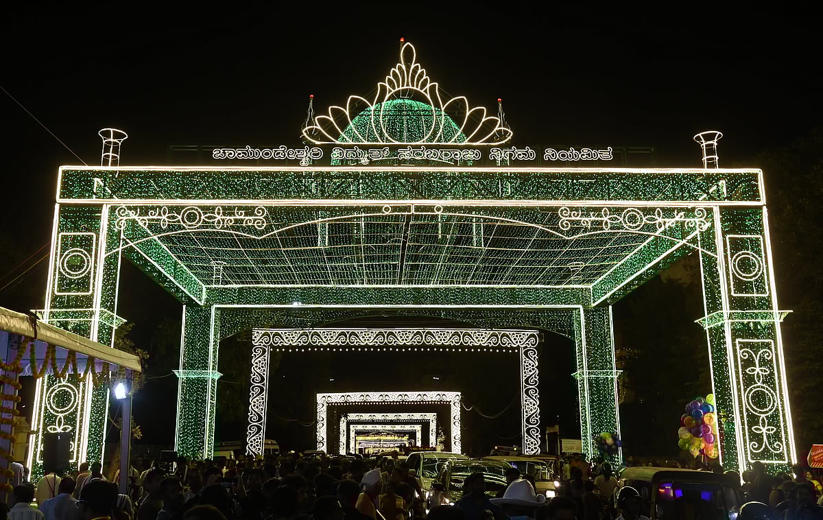 ಮೈಸೂರು: ದಸರಾ ದೀಪಾಲಂಕಾರಕ್ಕೆ ತೆರೆ