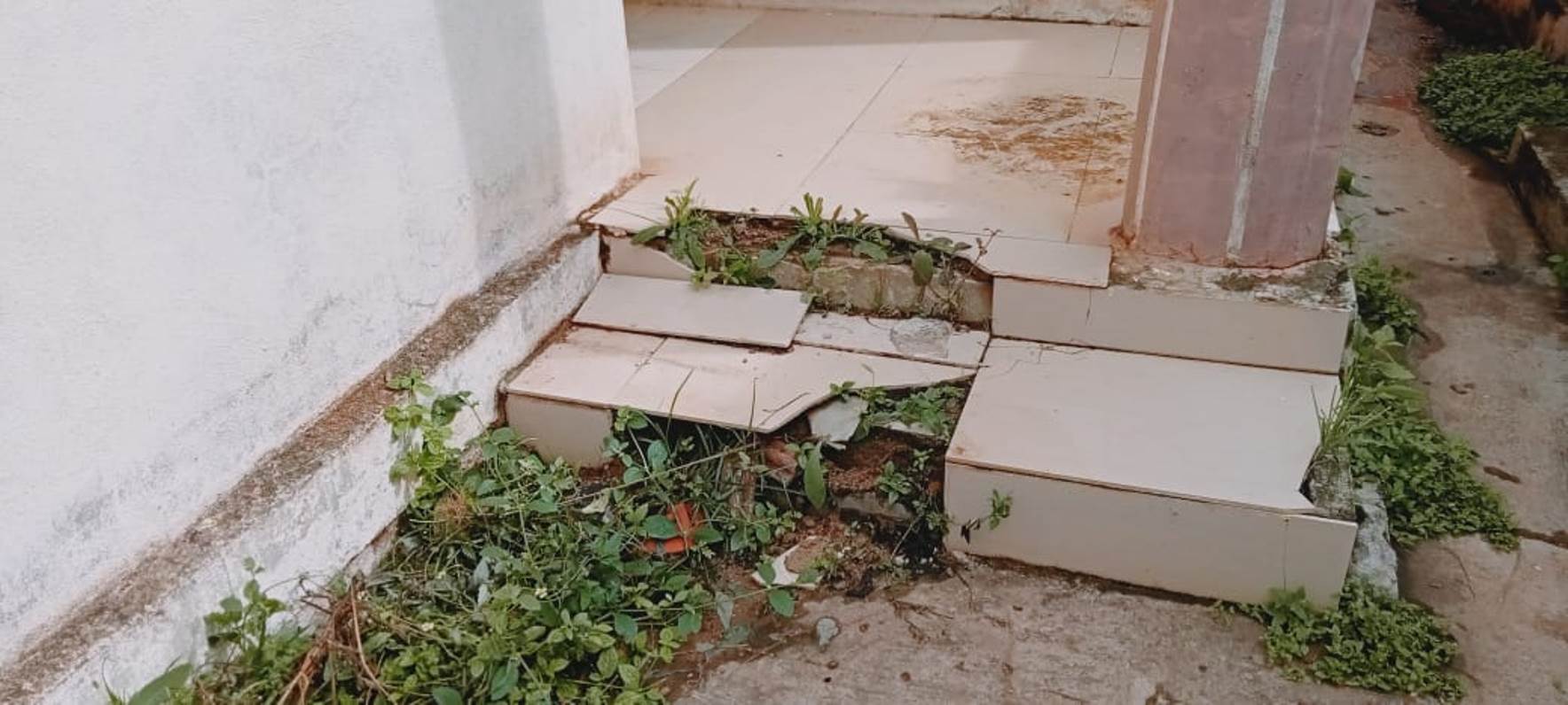 ಬಿಎಂಶ್ರೀ ಭವನದ ಮುರಿದ ಮೆಟ್ಟಿಲು