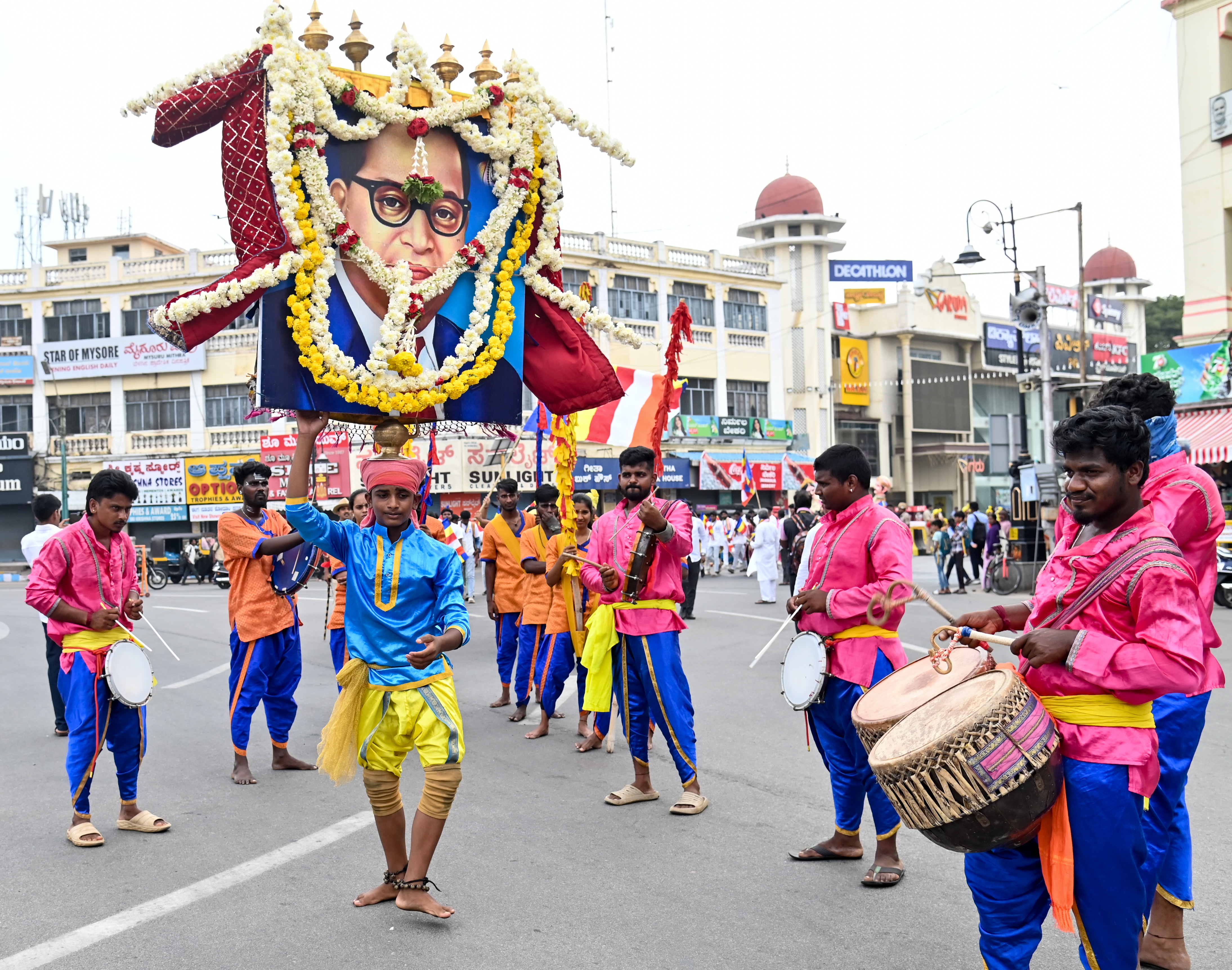 ಆಕರ್ಷಿದ ಪೂಜಾ ಕುಣಿತ