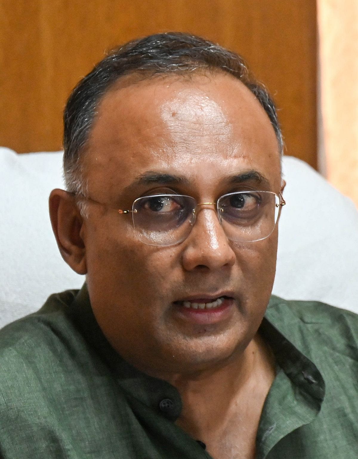 ಚಟುವಟಿಕೆಯಲ್ಲ, ಆರ್‌ಎಸ್‌ಎಸ್‌ ಅನ್ನೇ ನಿಷೇಧಿಸಬೇಕು: ದಿನೇಶ ಗುಂಡೂರಾವ್ ತಾಕೀತು