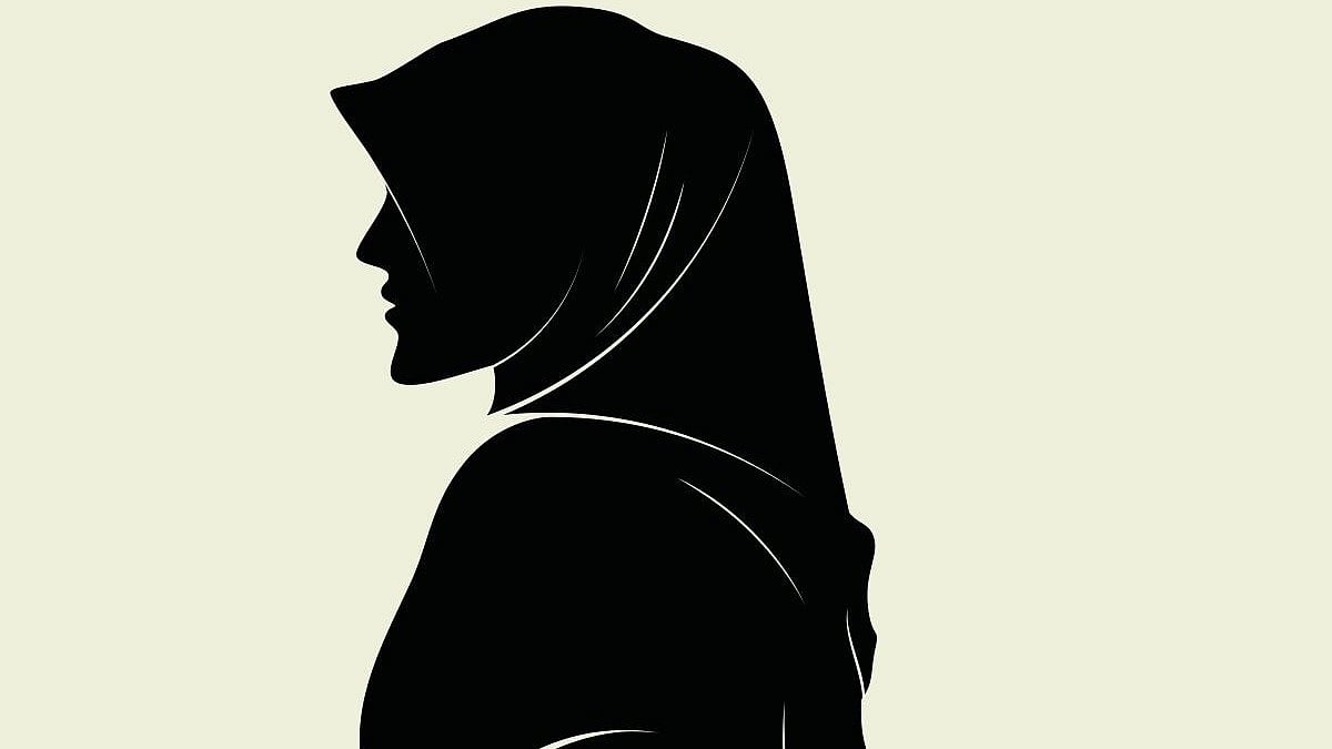 ಕೇರಳ ಶಾಲೆಯ ಹಿಜಾಬ್ ಗದ್ದಲ: 2ದಿನ ತುರ್ತು ರಜೆ; ನಿಯಮ ಪಾಲನೆಗೆ ಪಾಲಕ ಒಪ್ಪಿಗೆ