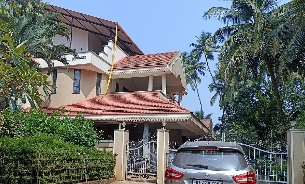 ಕುಮಟಾ: ಉದ್ಯಮಿ  ಶೈಲೇಶ್ ನಾಯ್ಕ ಮನೆಯಲ್ಲಿ ಲೋಕಾಯುಕ್ತ ಪರಿಶೀಲನೆ