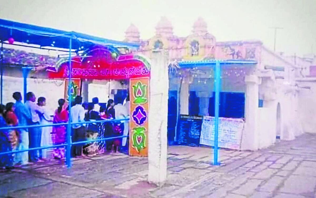 ಹಾಸನಾಂಬ ದೇಗುಲ: ಪುಟ್ಟ ಗುಡಿಯಿಂದ ಬಾನೆತ್ತರದ ಗೋಪುರದವರೆಗೆ...