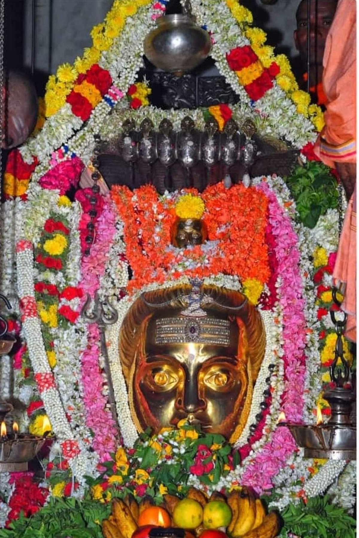 ಚಾಮರಾಜನಗರ | ಮಾದಪ್ಪನ ಸನ್ನಿಧಿಯಲ್ಲಿ ದೀಪಾವಳಿ ಜಾತ್ರೆ: 2 ಲಕ್ಷ ಲಾಡು ದಾಸ್ತಾನು