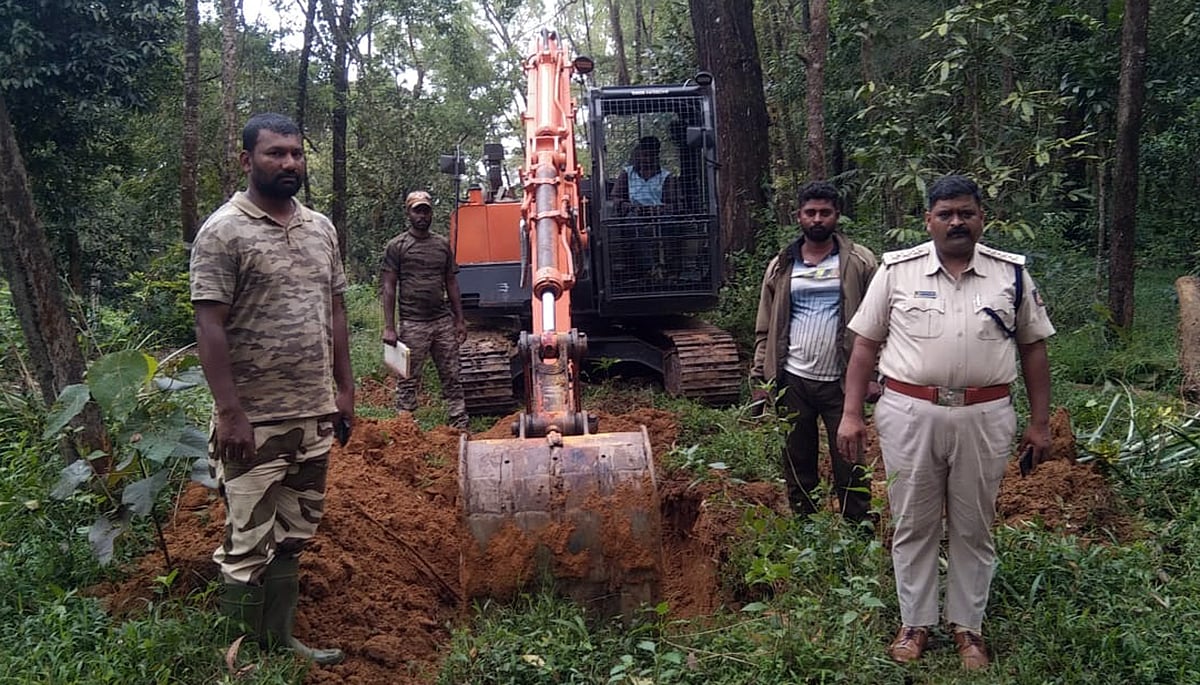 ಕುಂಬರಡಿ: ಒತ್ತುವರಿಯಾಗಿದ್ದ 15 ಎಕರೆ ಅರಣ್ಯ ಭೂಮಿ ತೆರವು 