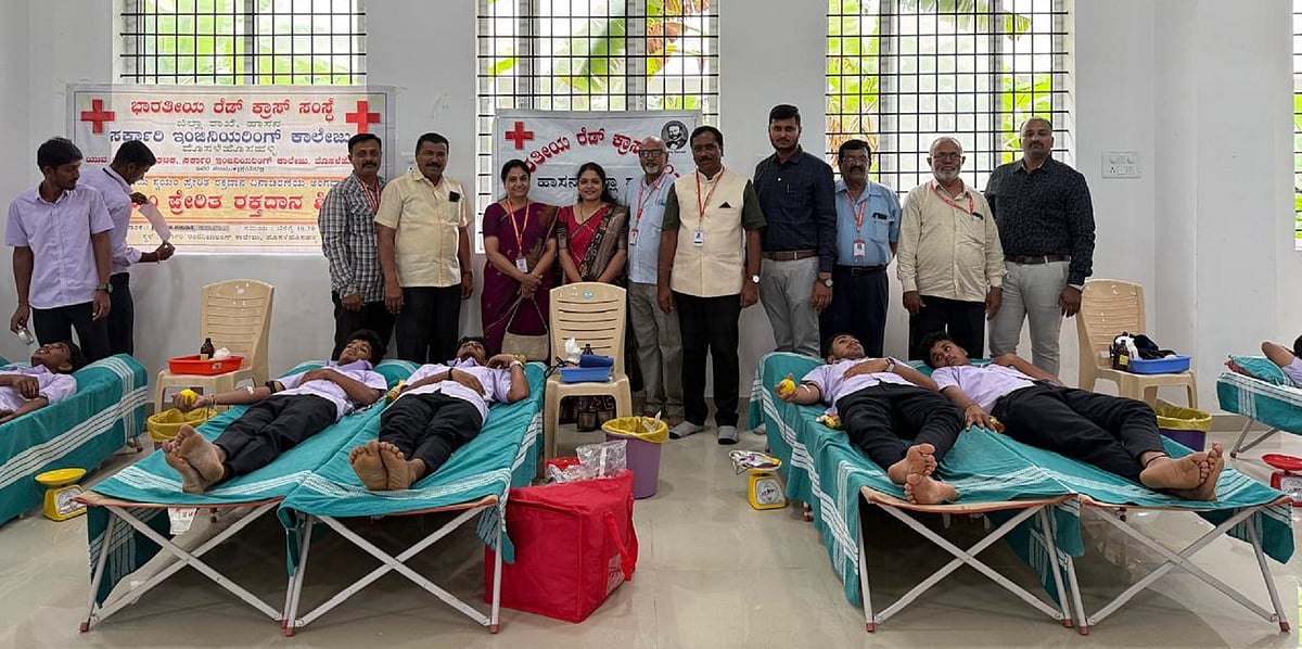 ರಕ್ತದ ಕೊರತೆ ನೀಗಿಸಲು ಯುವಜನತೆ ಮುಂದಾಗಿ