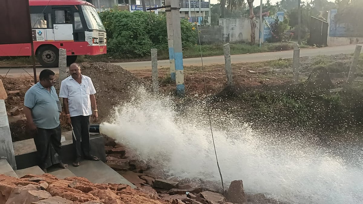 ಹಾರೋಹಳ್ಳಿ|8 ಕೆರೆ ತುಂಬಿಸಲು ಕೂಡಿ ಬಂತು ಕಾಲ: ₹3.24 ಕೋಟಿ ವೆಚ್ಚದಲ್ಲಿ ಕಾಮಗಾರಿ