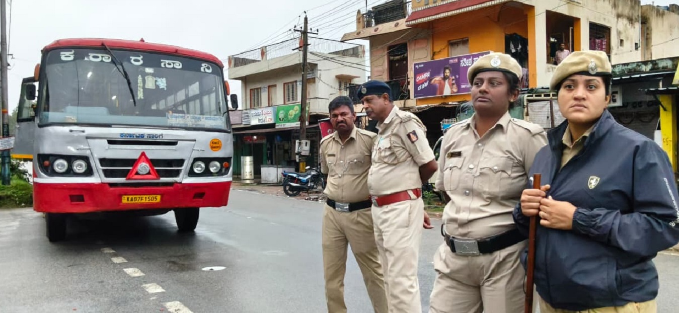 ಬಂದ್‌ ವೇಳೆ ಬಿಗಿ ಬಂದೋಬಸ್ತ್‌ ಕಲ್ಪಿಸಿದ್ದ ಪೊಲೀಸರು