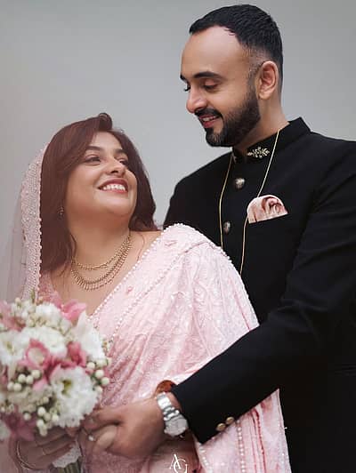 ಕುಟುಂಬಸ್ಥರ ಒಪ್ಪಿಗೆ ಮೇರೆಗೆ ರಿಕ್ ವರ್ಗೀಸ್ ಜೊತೆಗೆ ಎರಡನೇ ಮದುವೆಯಾದ ಫೋಟೊಗಳನ್ನು ನಟಿ ಅರ್ಚನಾ ಕವಿ ತಮ್ಮ ಸಾಮಾಜಿಕ ಮಾಧ್ಯಮದಲ್ಲಿ ಹಂಚಿಕೊಂಡಿದ್ದಾರೆ. 