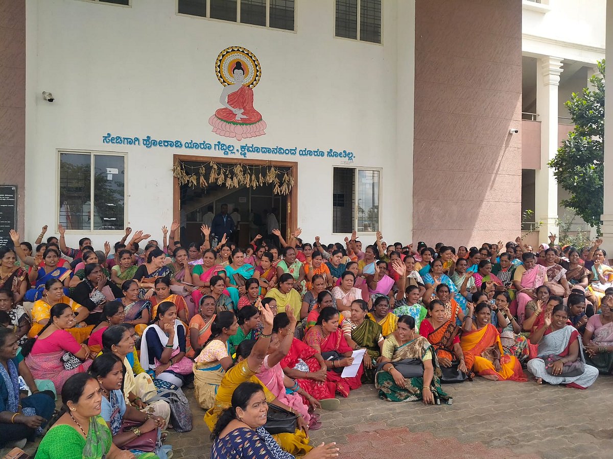 ಗೌರಿಬಿದನೂರು : ಅಂಗನವಾಡಿ ಕಾರ್ಯಕರ್ತೆಯರ ಪ್ರತಿಭಟನೆ