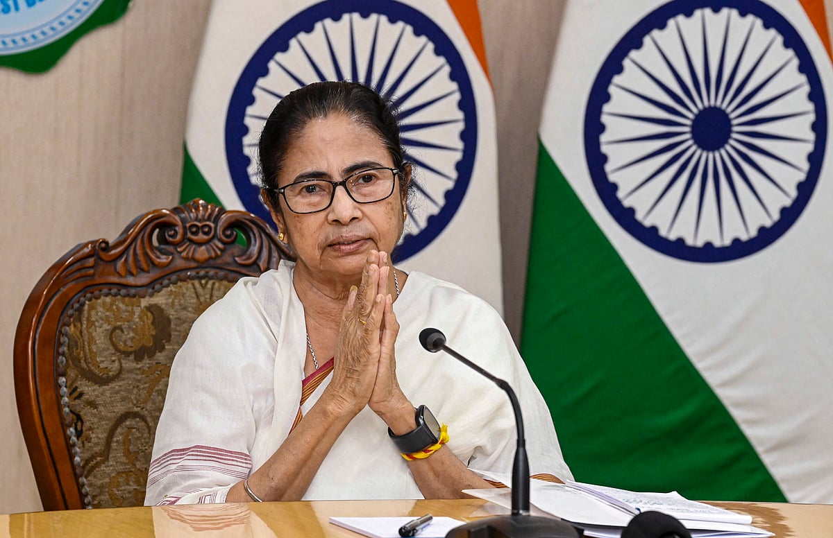 ಗೋರ್ಖಾಗಳ ಸಮಸ್ಯೆ: ಸಂಧಾನಕಾರರ ನೇಮಕ ಹಿಂಪಡೆಯಿರಿ; ಕೇಂದ್ರಕ್ಕೆ ಮಮತಾ