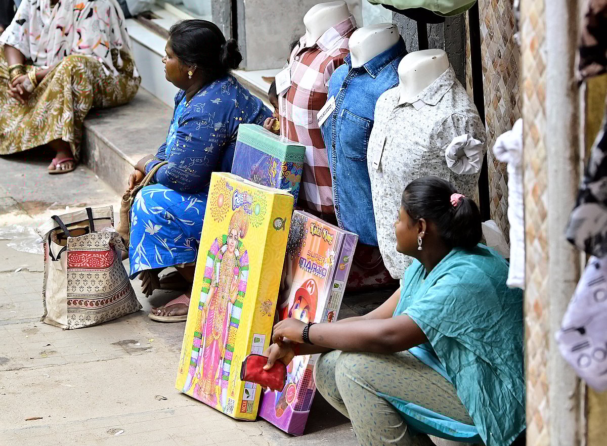 Firecracker Scam | ಹೆಸರಿಗೆ ಹಸಿರು: ಒಳಗೆ ‘ವಿಷ’