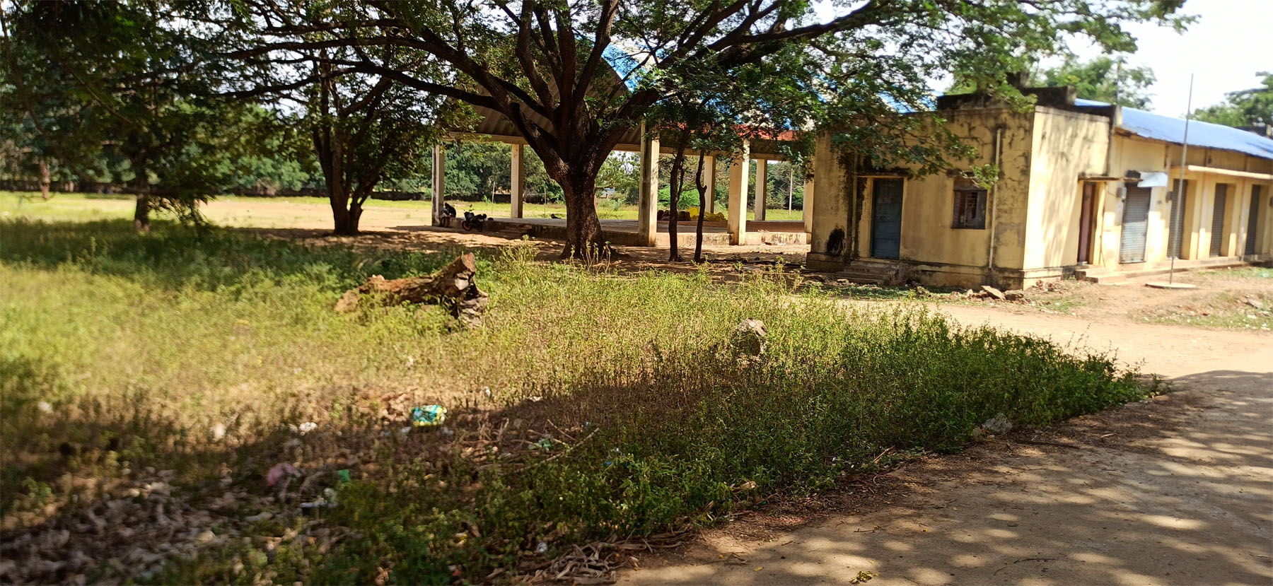 ಬಾಗಿಲು ಇಲ್ಲದ ಕಚೇರಿ ಕಟ್ಟಡ