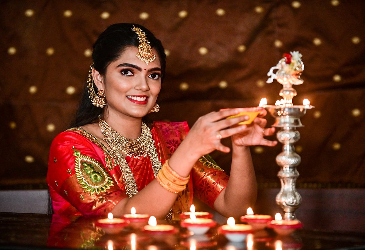 Deepavali: ಕನ್ನಡ ಕಾವ್ಯ, ಗೀತೆಗಳಲ್ಲೂ ಮೊಳಗಿದ ದೀಪಾವಳಿ ಕಂಪು