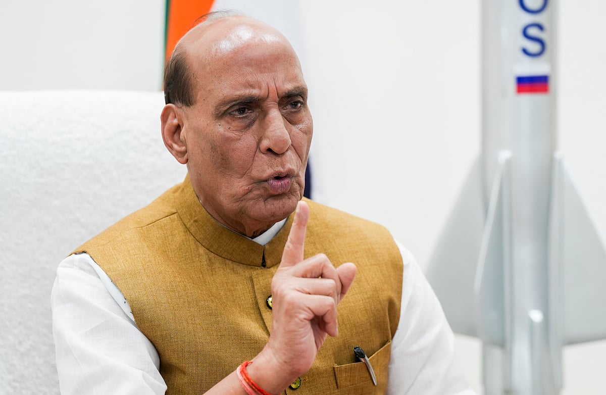 ಹೆಚ್ಚುತ್ತಿರುವ ಸೈದ್ಧಾಂತಿಕ ಯುದ್ಧಗಳು: ರಕ್ಷಣಾ ಸಚಿವ ರಾಜನಾಥ ಸಿಂಗ್‌ ಎಚ್ಚರಿಕೆ 