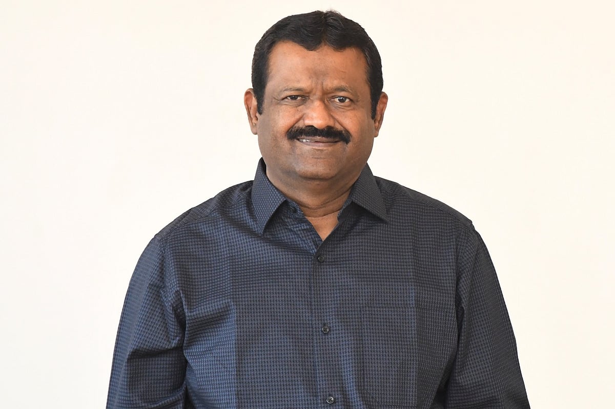 ಚನ್ನಮ್ಮನ ಸ್ಮರಣೆಗೆ ಅಂಚೆ ಚೀಟಿ: ಶಂಕರ ಪಾಟೀಲ ಮುನೇನಕೊಪ್ಪ 