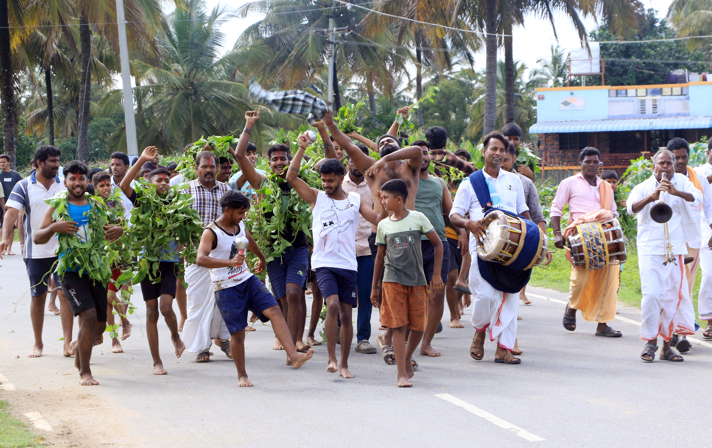 ಗ್ರಾಮದ ಯುವಕರ ವಿನೋದಾವಳಿ