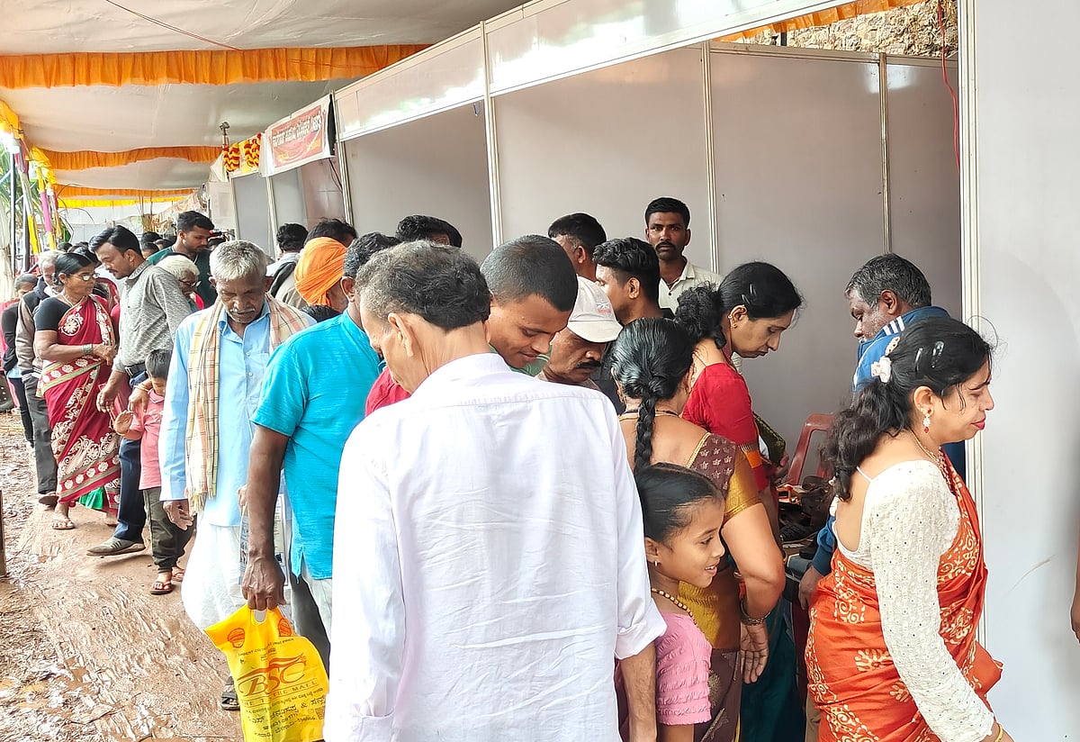 ಕಿತ್ತೂರು ಉತ್ಸವ: ಮಳೆಗೆ ಕೊಚ್ಚಿಕೊಂಡು ಹೋದ ಕ್ರೀಡಾಸಕ್ತಿ