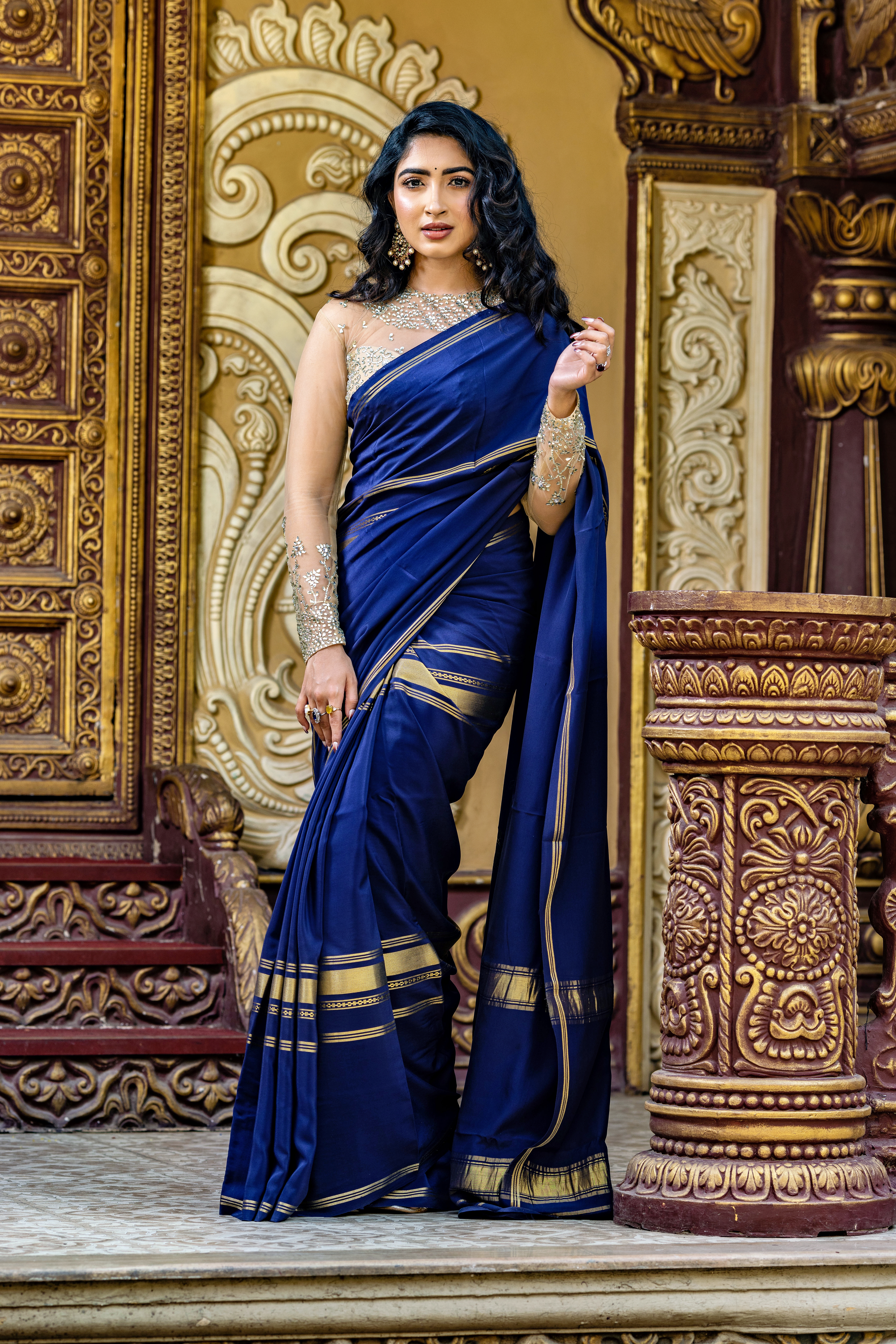 ಮೈಸ್ಕೂರ್ ಸಿಲ್ಕ್ ಸೀರೆಯಲ್ಲಿ ನಟಿ ಸಾನ್ಯಾ ಅಯ್ಯರ್