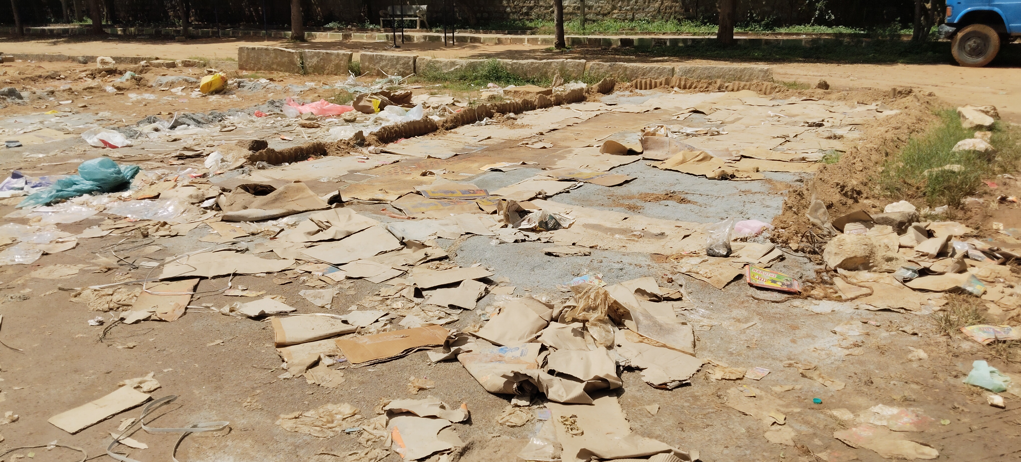 ಪಟಾಕಿ ಅಂಗಡಿಗಳನ್ನಿಟ್ಟ ಜಾಗದ ಸ್ಥಿತಿ