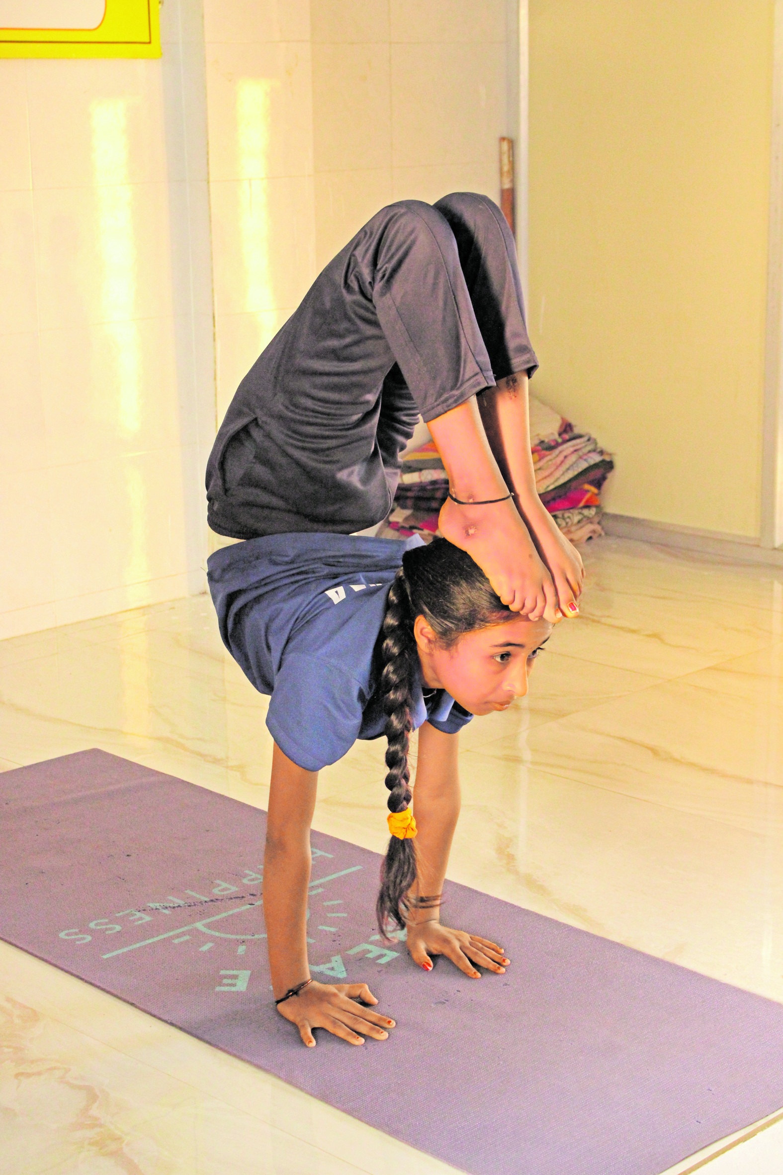 ಯೋಗ ನಿರತ ಪೂರ್ಣಿಮಾ ಕಟಿಗ್ಗಾರ್‌