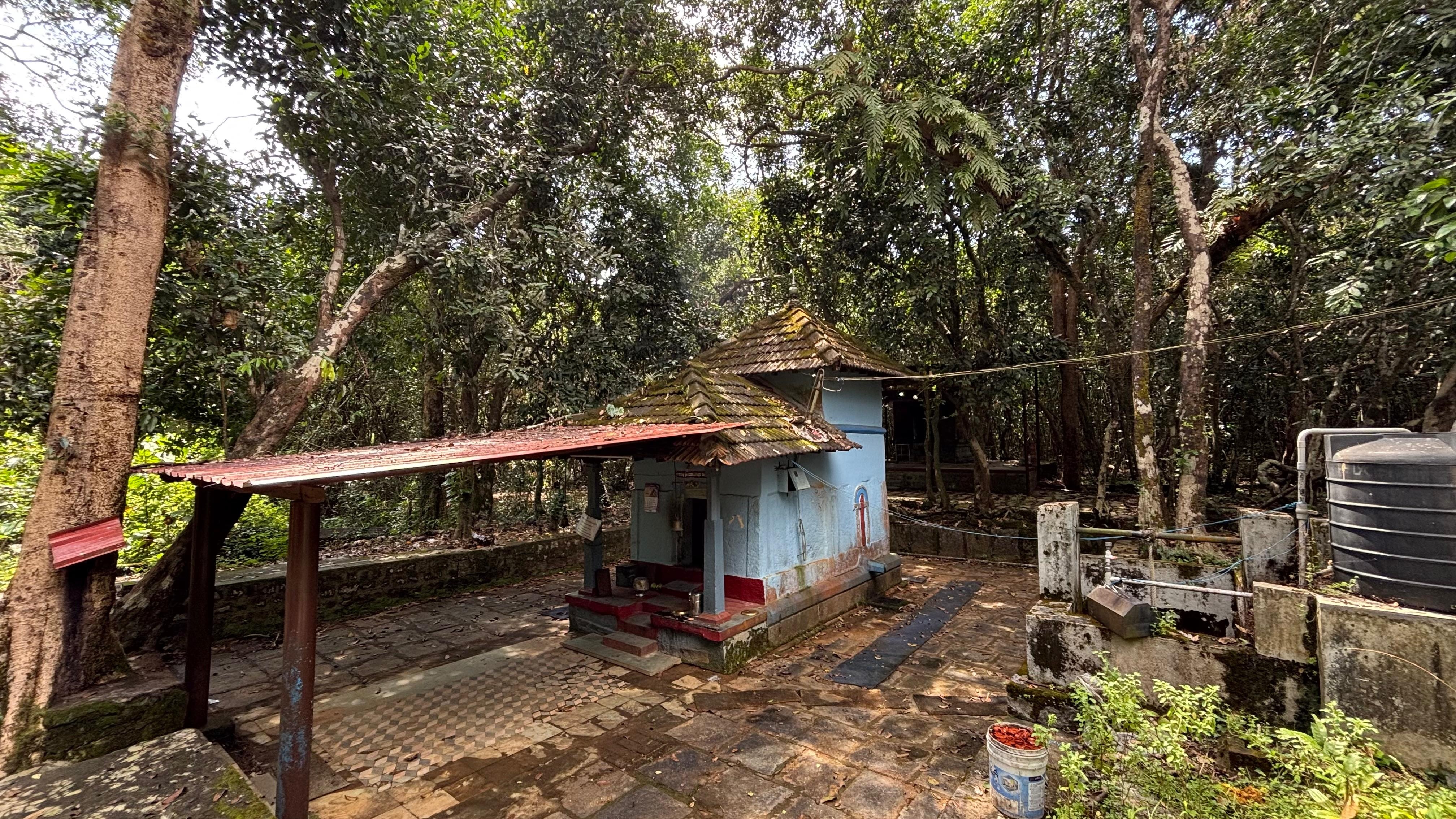 ಕುದುಕುಳ್ಳಿ ದೇವಸ್ಥಾನ
