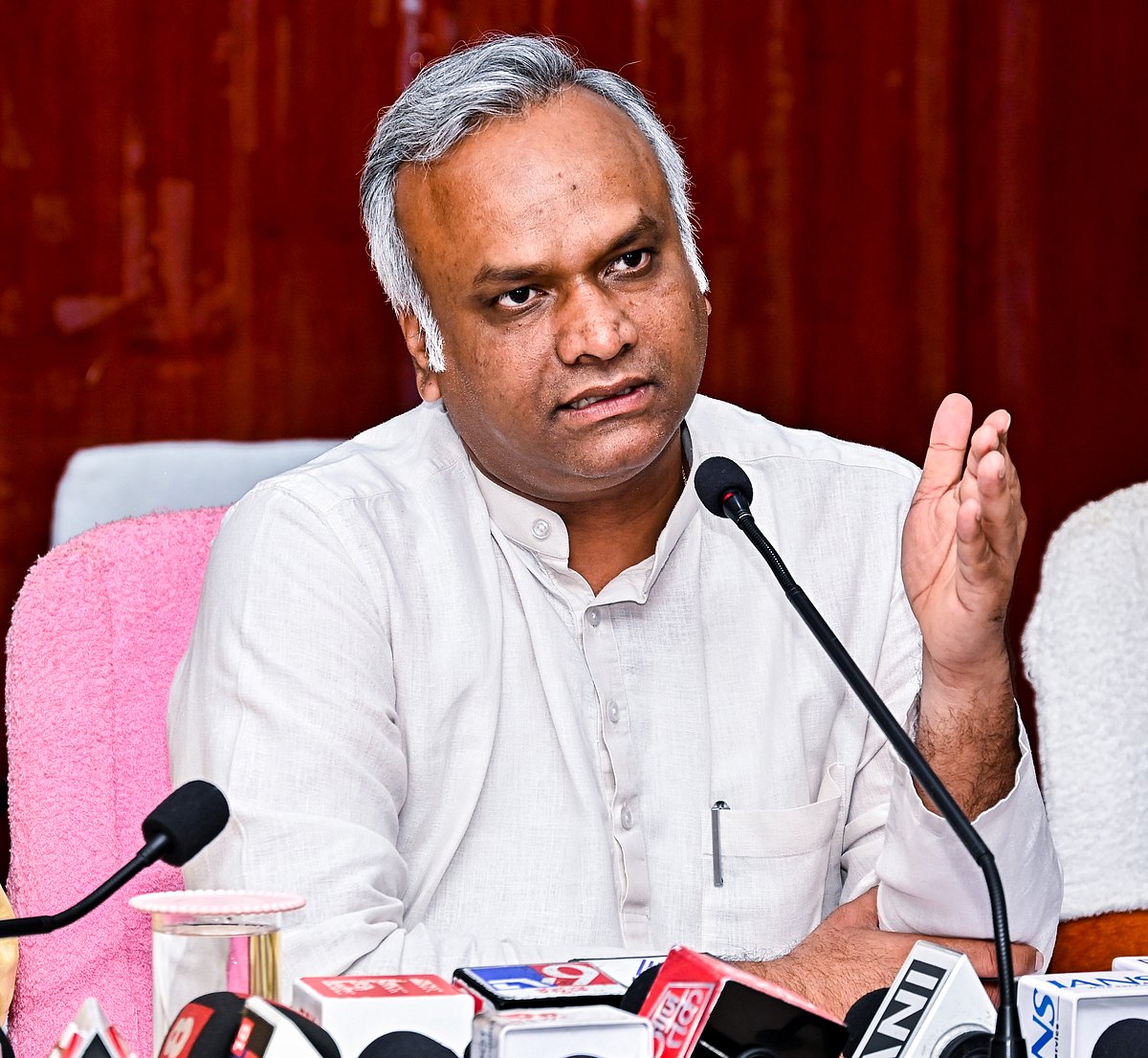 ರಾಷ್ಟ್ರಗೀತೆ ಕುರಿತು ಸಂಸದ ಕಾಗೇರಿ ಹೇಳಿಕೆ‌ ಅಸಂಬದ್ಧ: ಸಚಿವ‌ ಪ್ರಿಯಾಂಕ್ ಖರ್ಗೆ‌