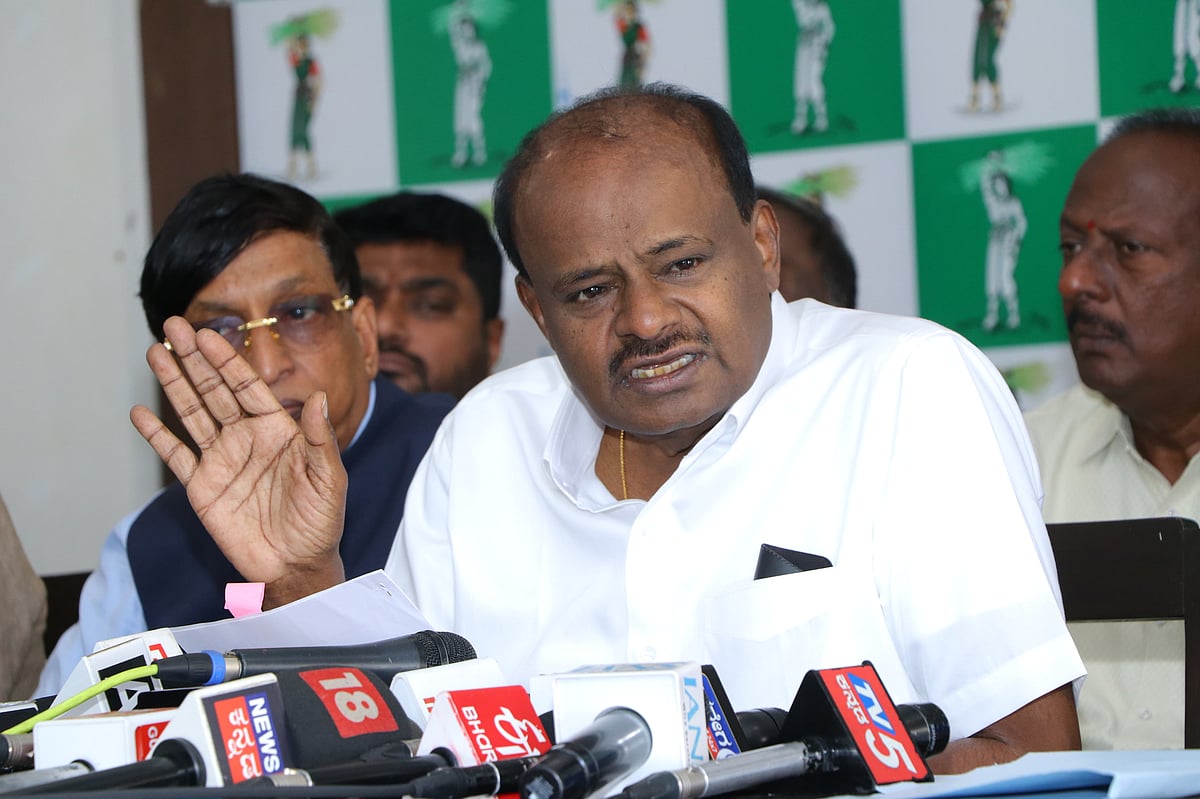 ಮಕ್ಕಳಿಗೆ ಭಗವದ್ಗೀತೆ ಕಲಿಸಿ ಎನ್ನುವುದು ಮಹಾನ್ ಅಪರಾಧವೇ: ಕುಮಾರಸ್ವಾಮಿ ಪ್ರಶ್ನೆ