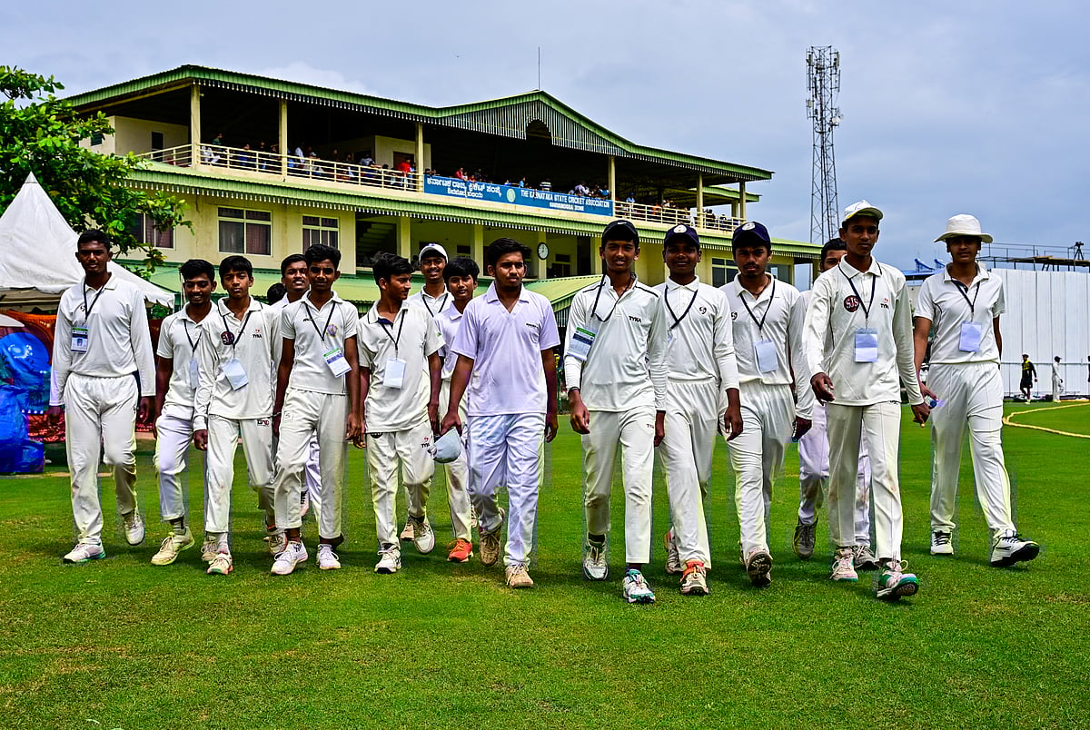 ರಣಜಿ: ನೆಚ್ಚಿನ ಆಟಗಾರರನ್ನು ಹತ್ತಿರದಿಂದ ಕಣ್ತುಂಬಿಕೊಂಡ ‘ಬಾಲ್ ಬಾಯ್‌’ಗಳು