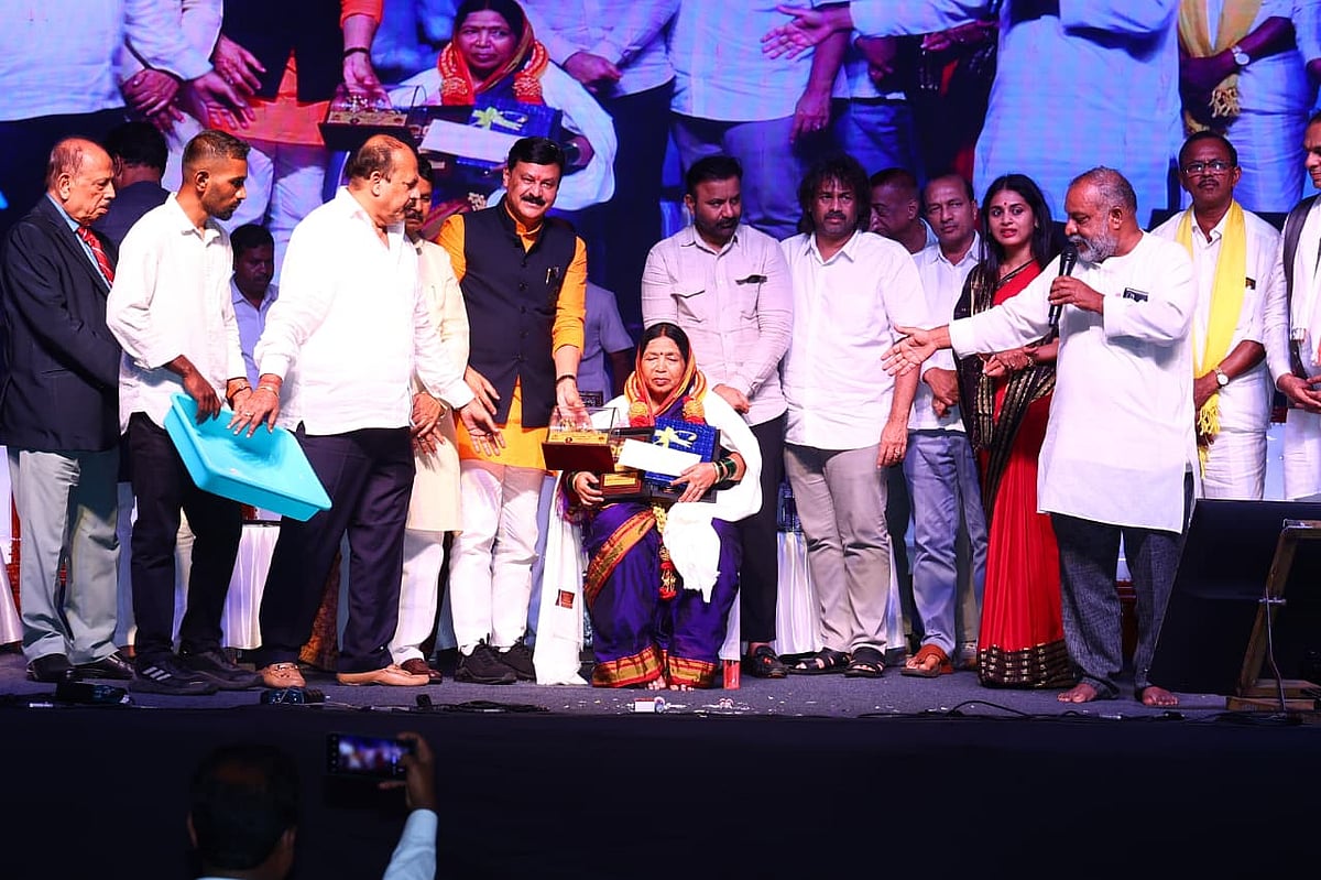 ಹಿಂದುಳಿದ ಸಮುದಾಯಗಳಿಗೆ ಶೇ 75ರಷ್ಟು ಮೀಸಲಾತಿಗೆ ಒತ್ತಾಯ: ಸಂತೋಷ್ ಲಾಡ್