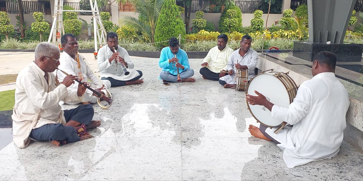 ಬಂಗಾರಪ್ಪ ಜನ್ಮದಿನ: ‘ಸಂಗೀತಪ್ರೇಮಿ’ಗೆ ರಾಮಣ್ಣನ ‘ವಾದ್ಯ’ ಗೌರವ