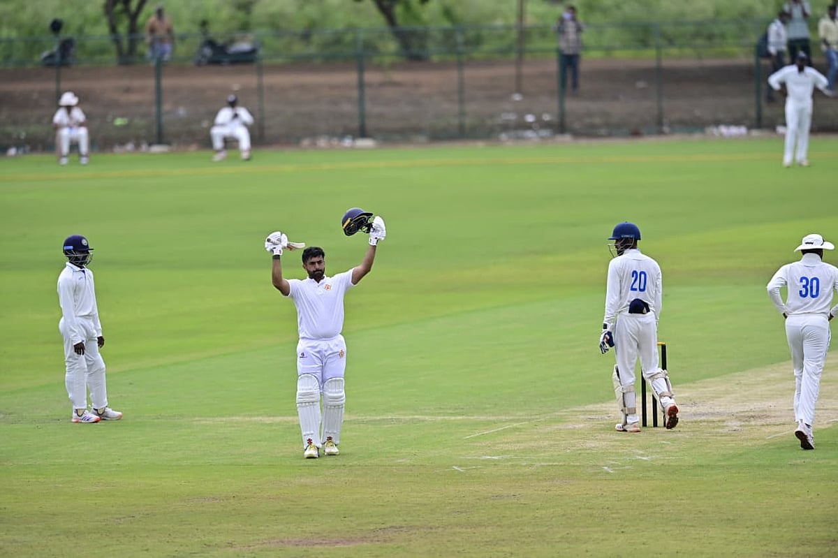 ರಣಜಿ ಟ್ರೋಫಿ ಕ್ರಿಕೆಟ್‌: ಗೋವಾ ವಿರುದ್ಧ 371ಕ್ಕೆ ಆಲೌಟ್‌ ಆದ ಕರ್ನಾಟಕ