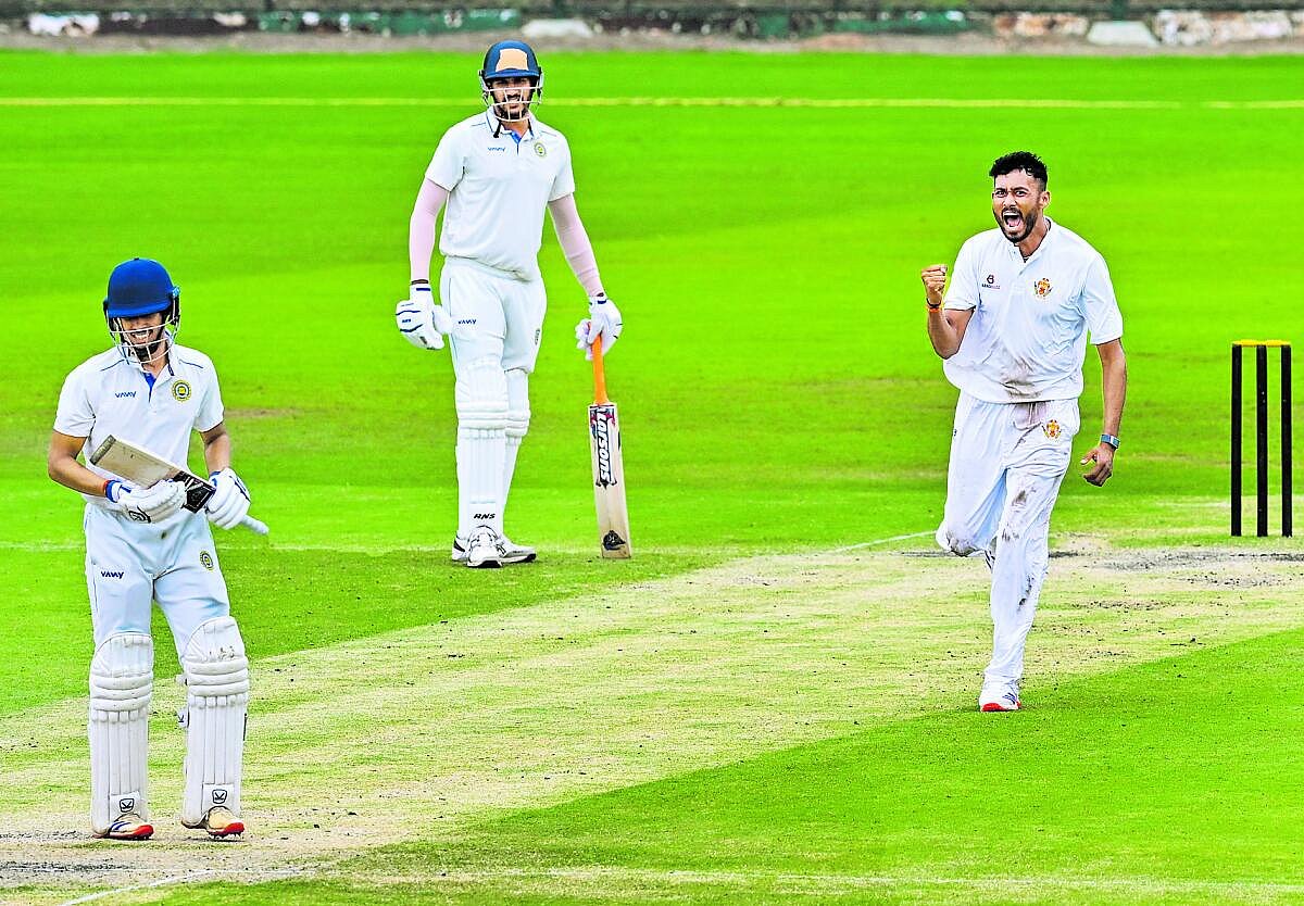 Ranji Trophy 2025 | ವಿದ್ವತ್‌ ಮಿಂಚು: ಕರ್ನಾಟಕಕ್ಕೆ ಮೂರಂಕ