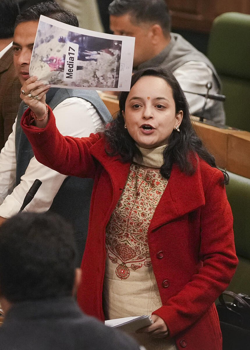 ಹಿಂದೂಗಳು ವಾಸವಿರುವ ಪ್ರದೇಶವನ್ನು ಜಮ್ಮು ಸರ್ಕಾರ ನಿರ್ಲಕ್ಷಿಸುತ್ತಿದೆ:BJP ಶಾಸಕಿ